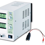 QJ-1803C Γραμμικό εργαστηριακό τροφοδοτικό 0-18V/0-3A
