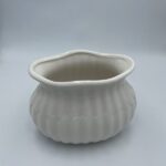 ΚΕΡΑΜΙΚΟ ΒΑΖΑΚΙ ΛΕΥΚΟ ΓΥΑΛΙΣΤΕΡΟ 12.5x7x8.5cm