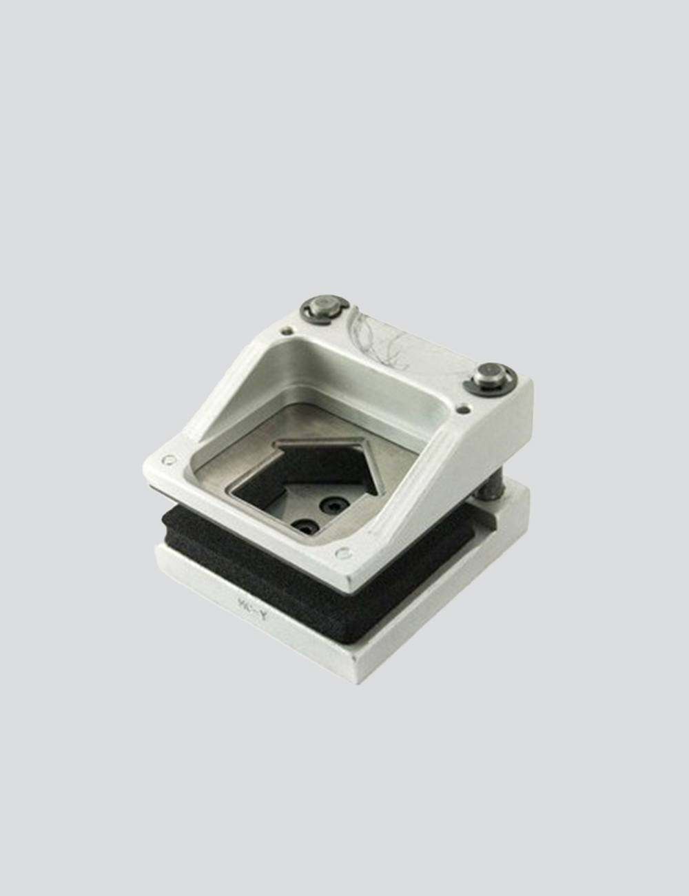 3590015 MC-Y - Image 1