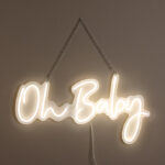 ΔΙΑΚΟΣΜΗΤΙΚΟ ΦΩΤΙΣΤΙΚΟ LED ''Oh Baby'' ΚΡΕΜΑΣΤΟ 60x30cm